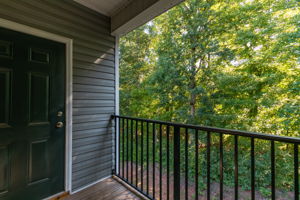 2608 Pennoak Way-26