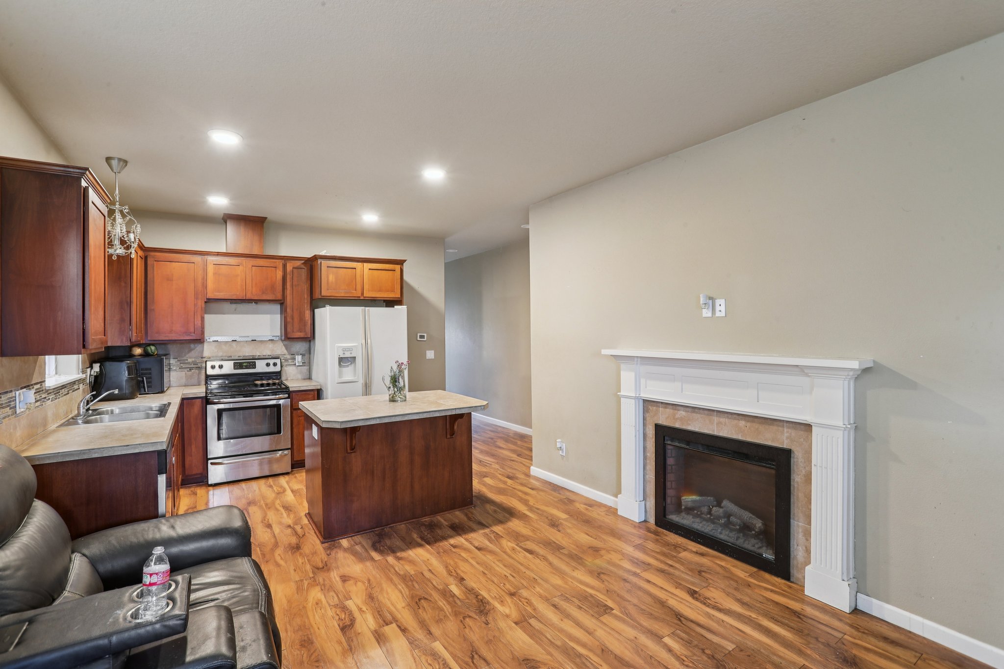 Princeton Pl-S1602-012.jpg