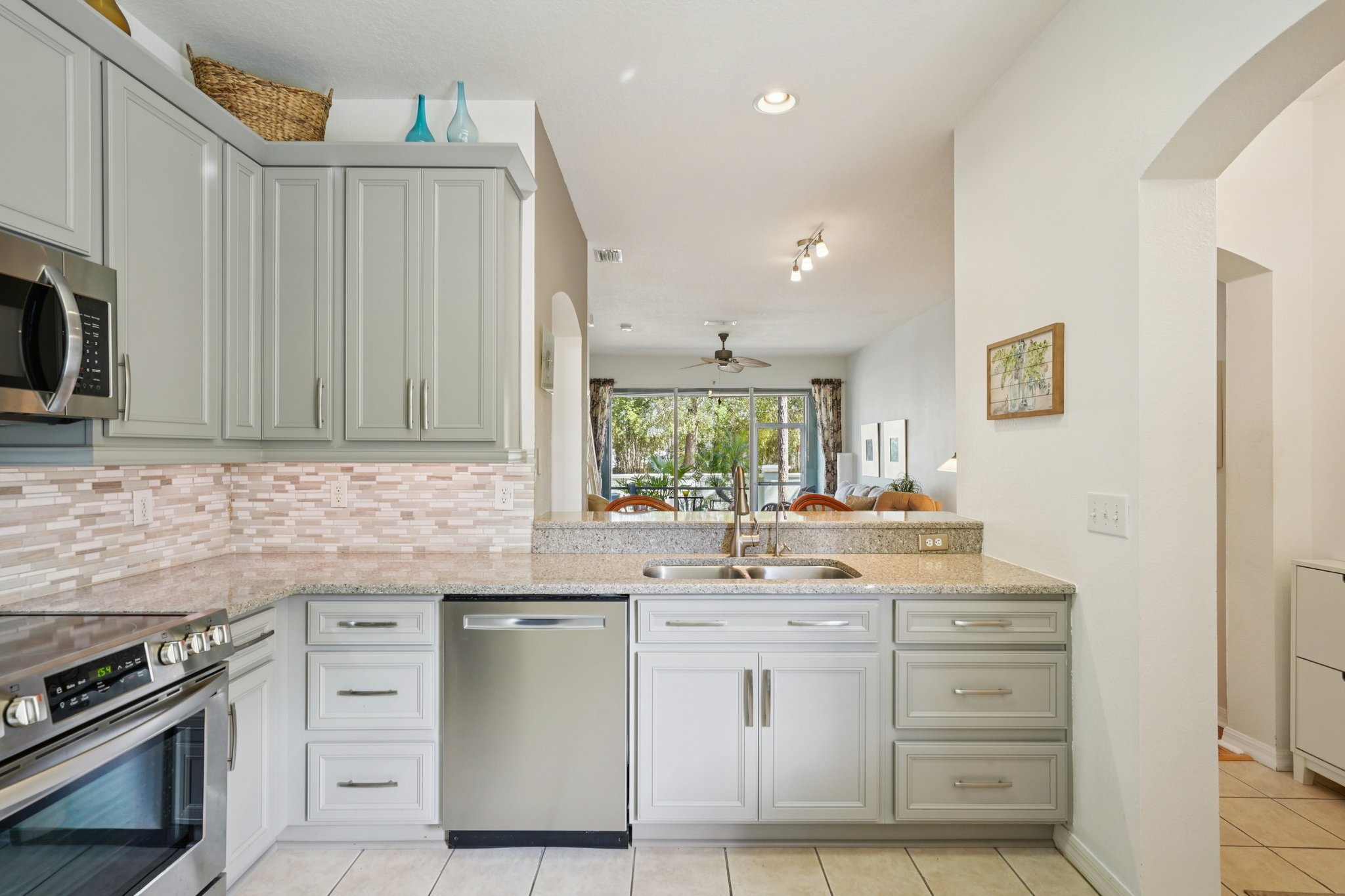 Chelsea Manor Blvd-S0403-026.jpg