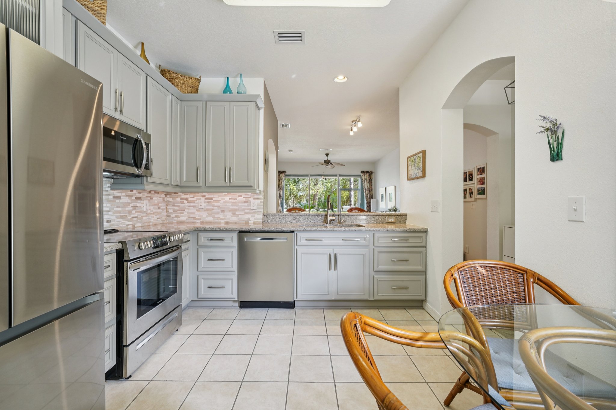 Chelsea Manor Blvd-S0403-031.jpg