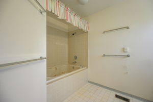  Photo 33