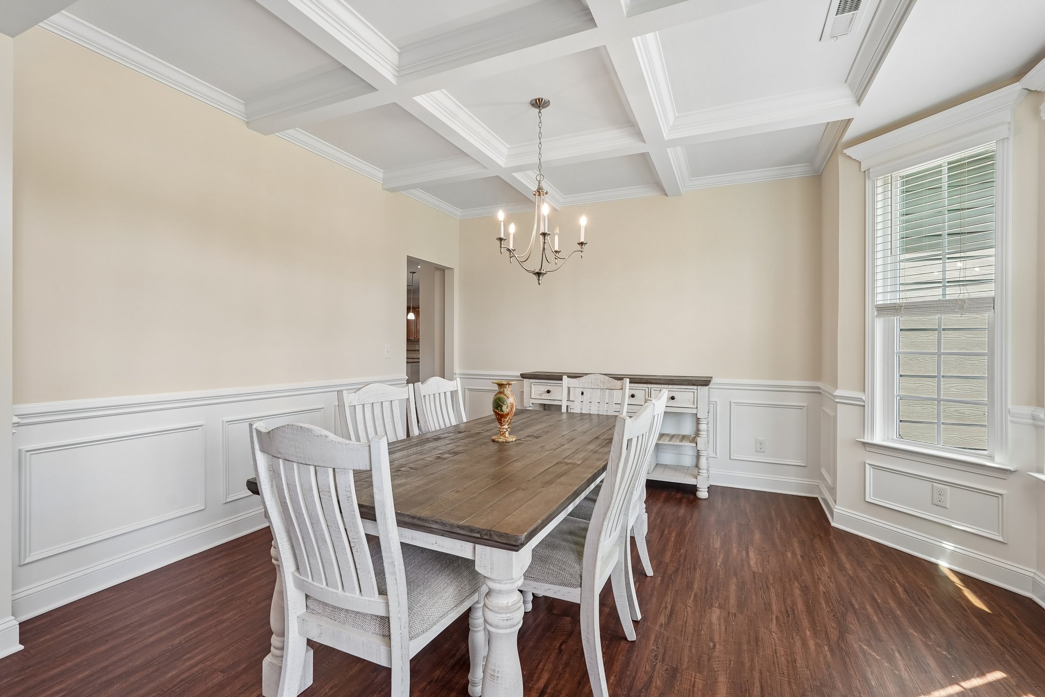 Lakefront Dr-S2504-022.jpg