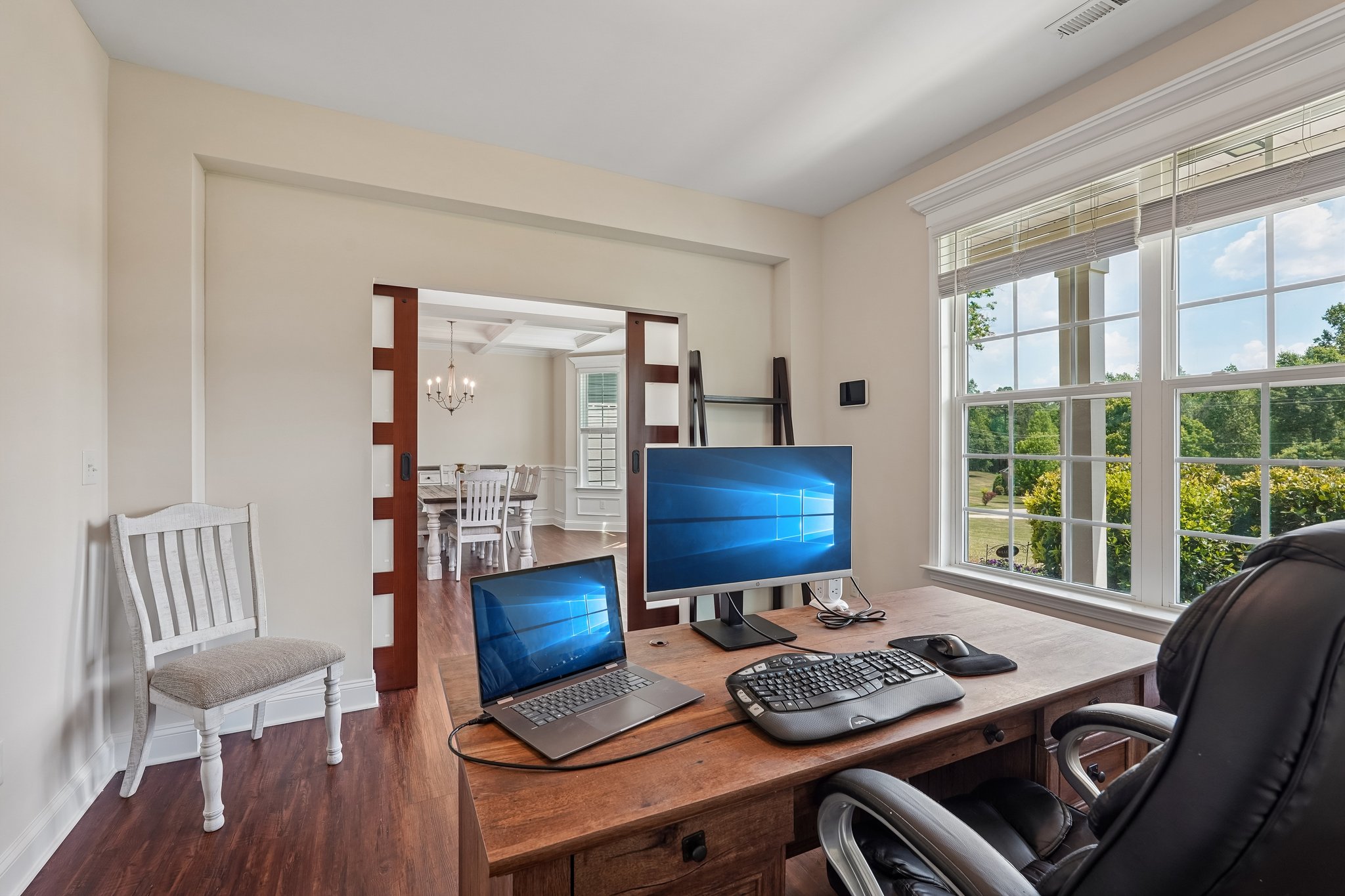 Lakefront Dr-S2504-028.jpg