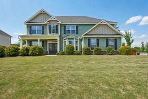 Lakefront Dr-S2504-001.jpg