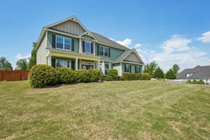 Lakefront Dr-S2504-003.jpg