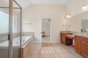 Lakefront Dr-S2504-039.jpg