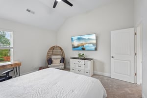 Lakefront Dr-S2504-052.jpg