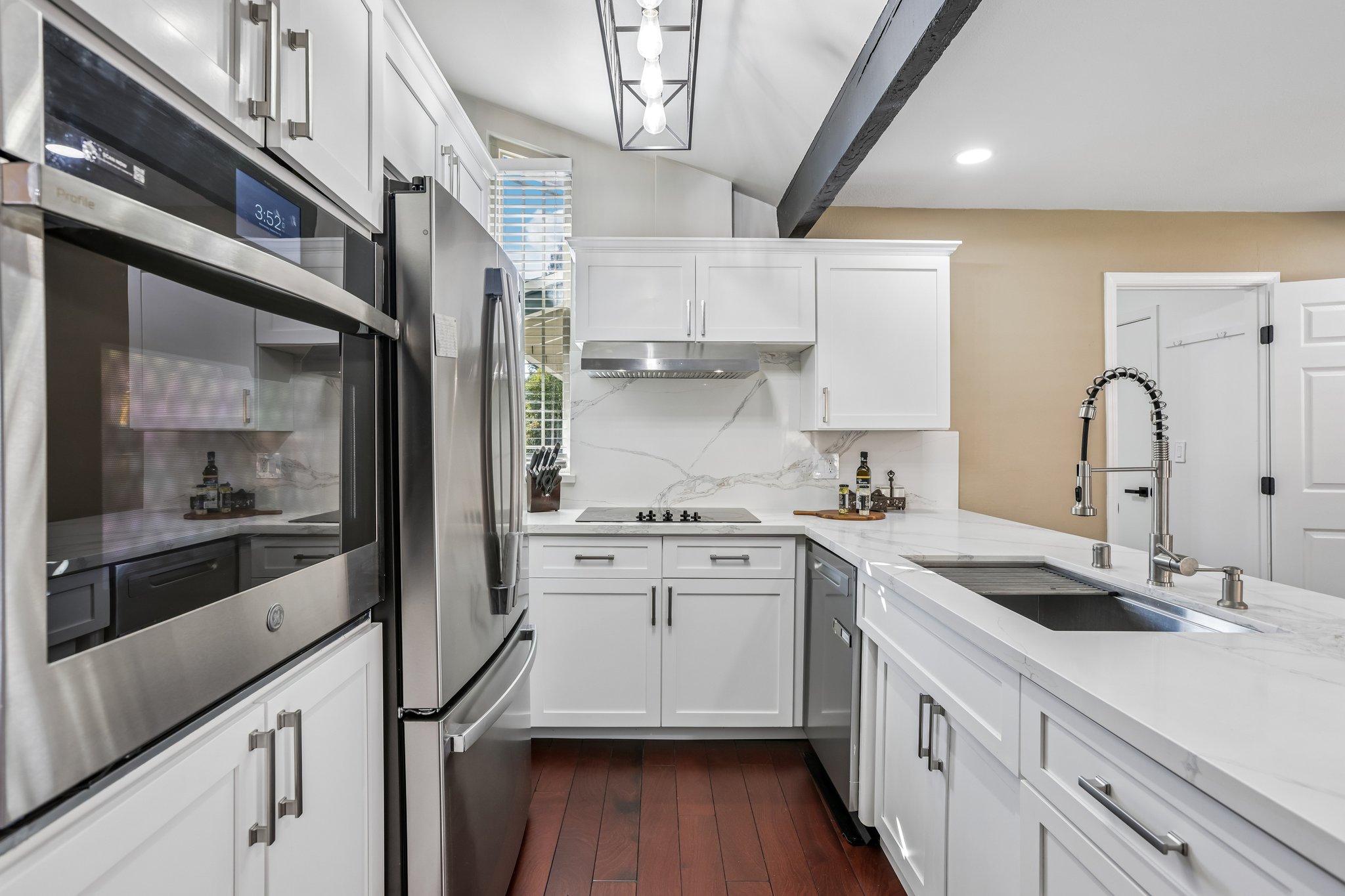 2609 Moraga Dr-S0210-021.jpg