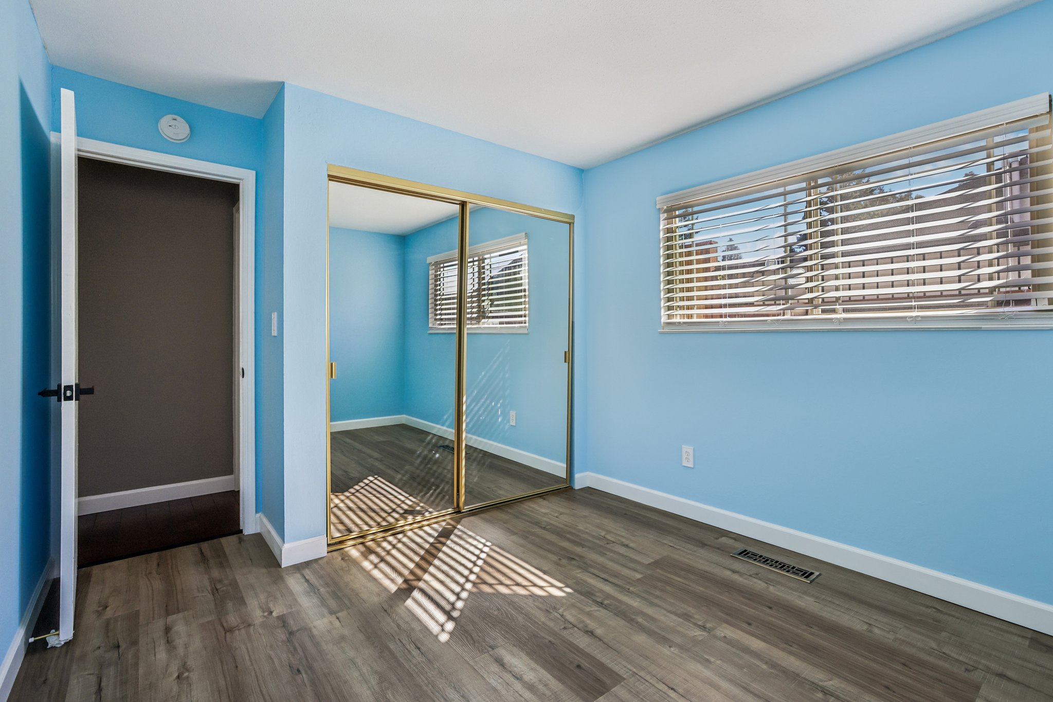 2609 Moraga Dr-S0210-029.jpg