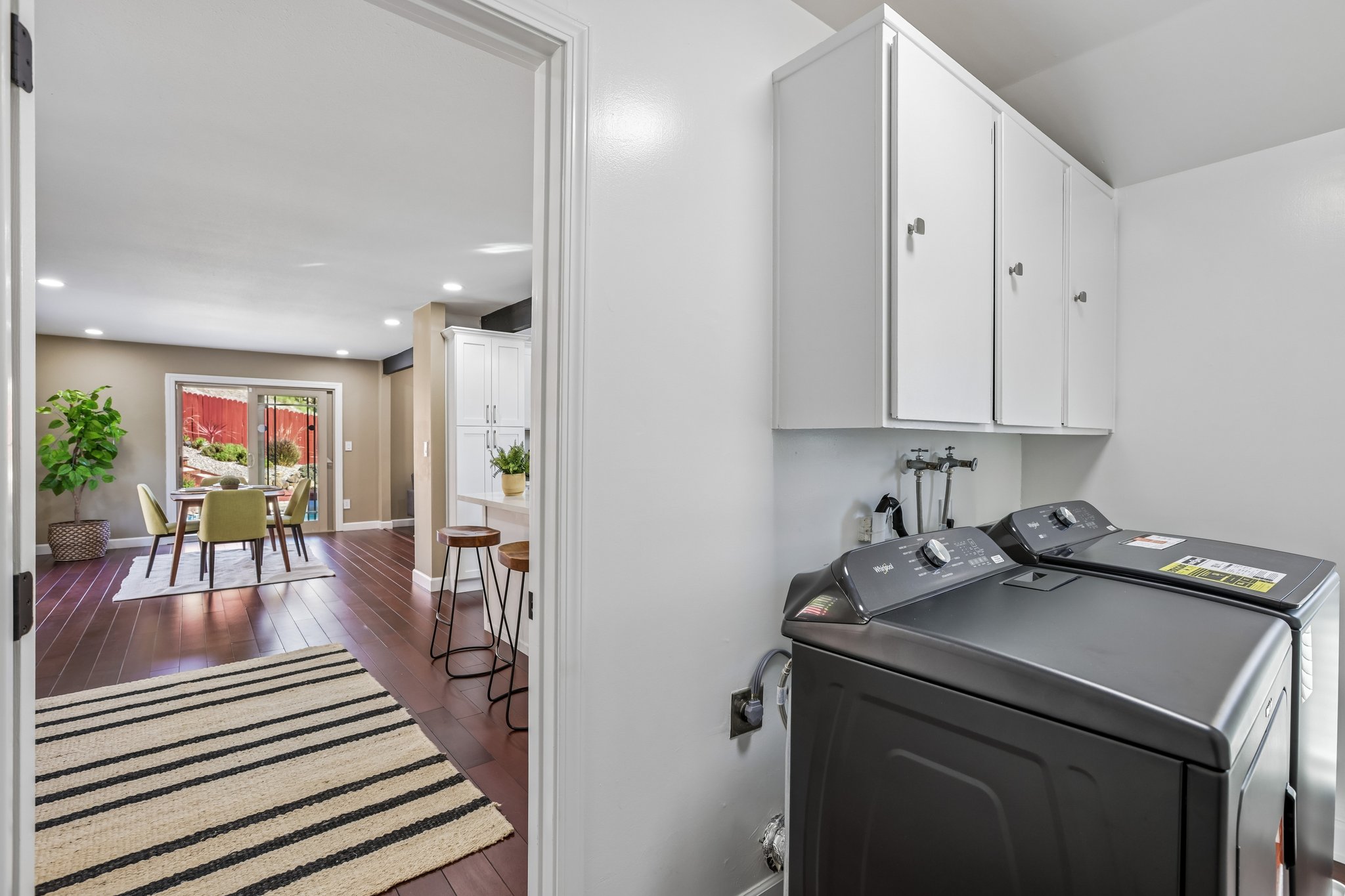 2609 Moraga Dr-S0210-036.jpg