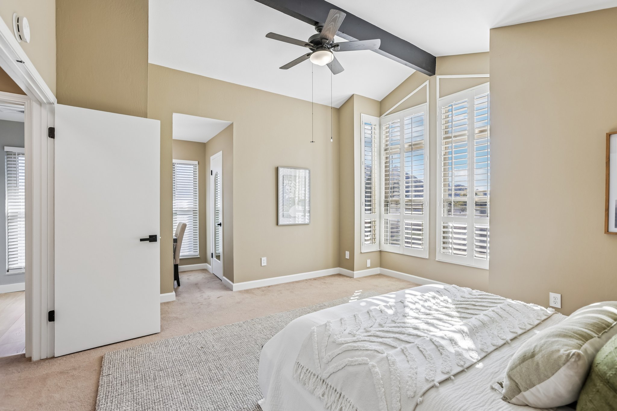 2609 Moraga Dr-S0210-048.jpg