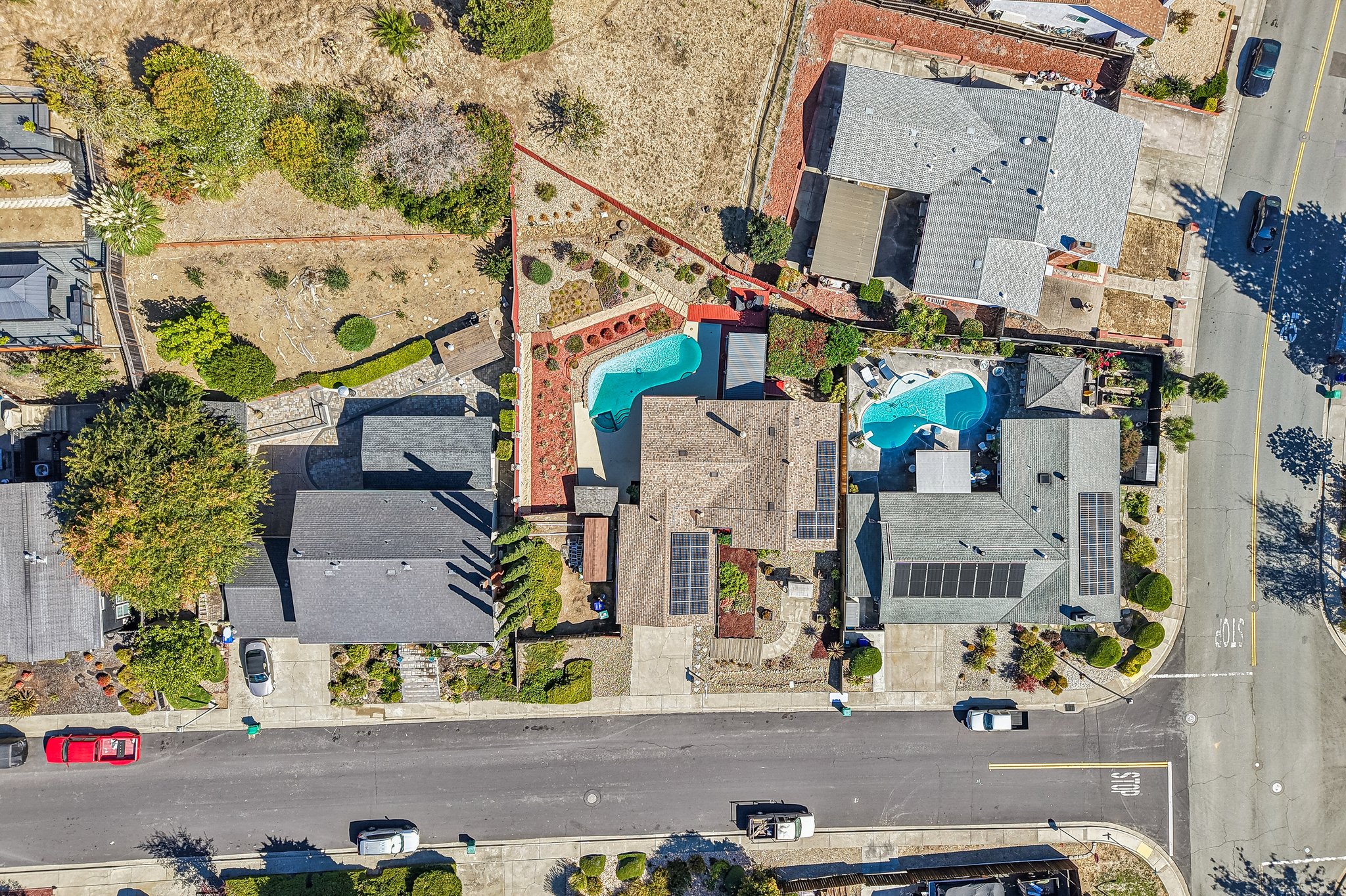 2609 Moraga Dr-S0210-084.jpg