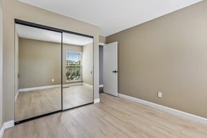 2609 Moraga Dr-S0210-025.jpg