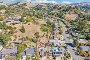 2609 Moraga Dr-S0210-081.jpg