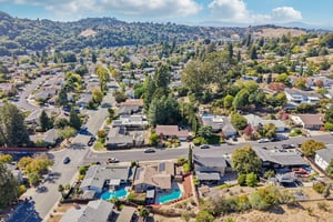 2609 Moraga Dr-S0210-095.jpg