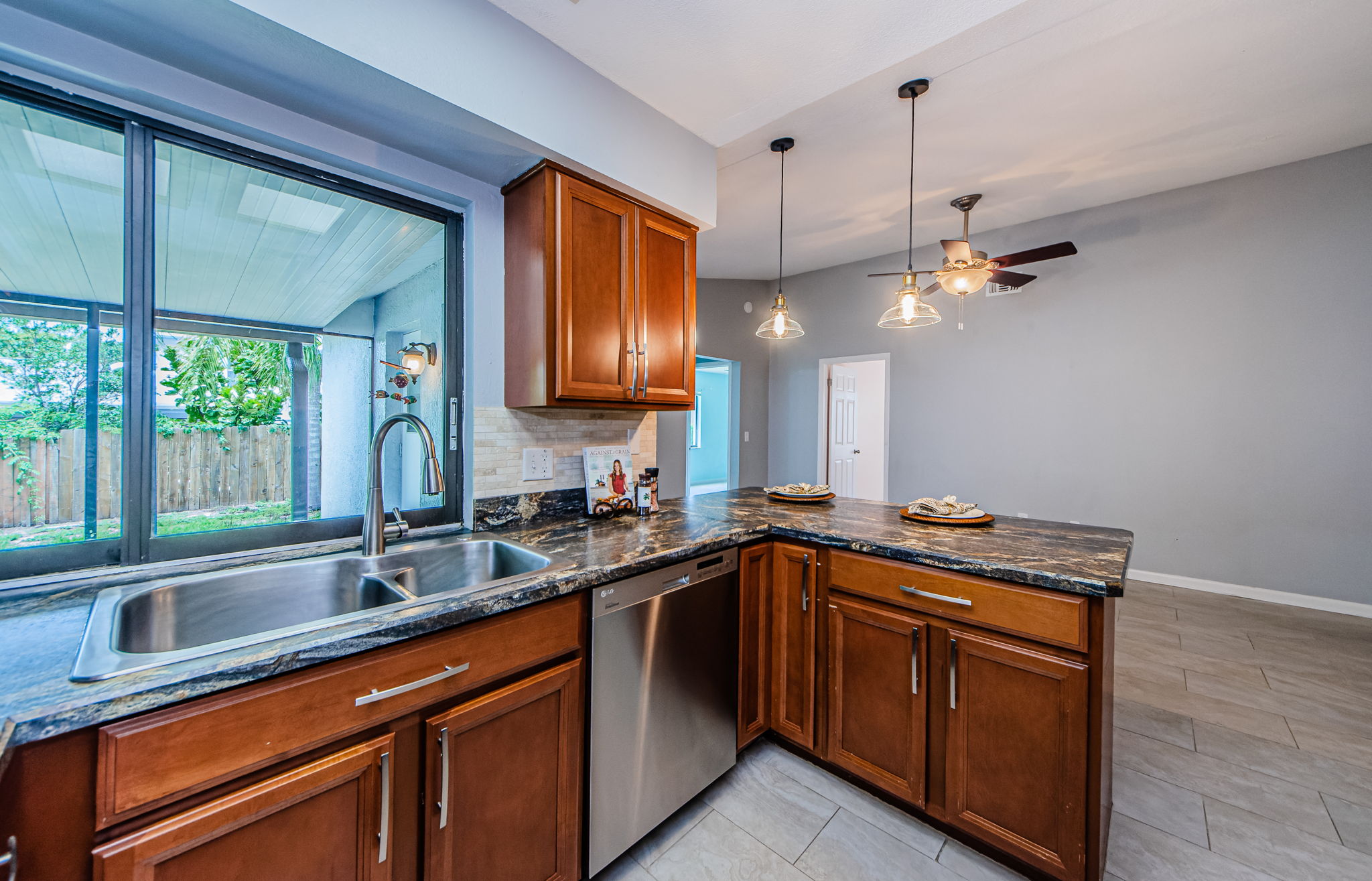 Kitchen 4-2