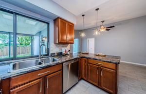 Kitchen 4-2