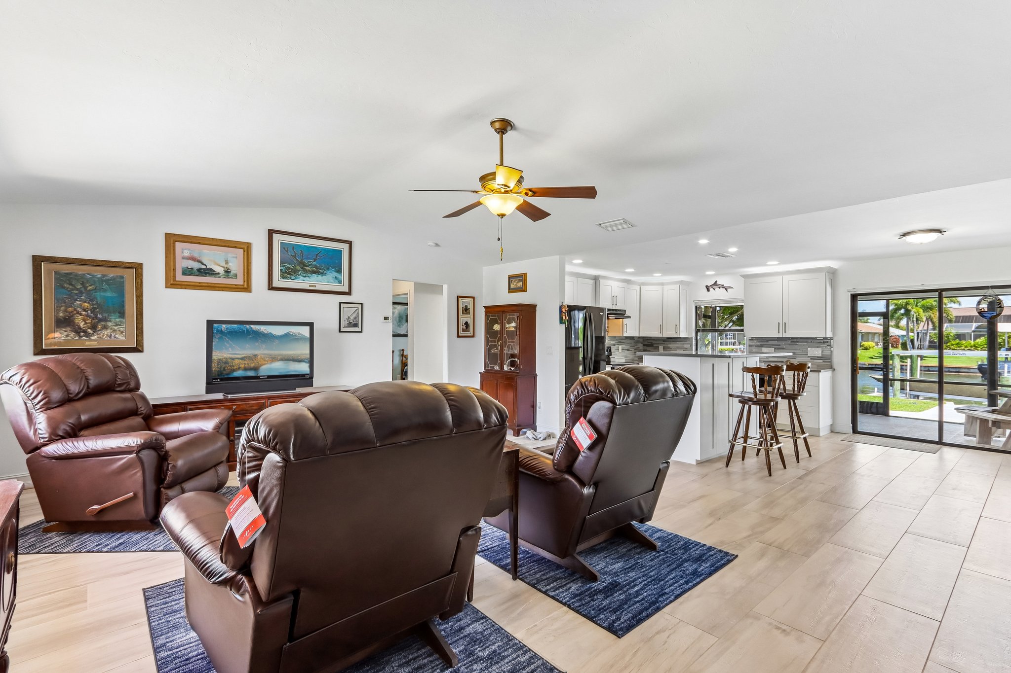 SW 37th St-S2604-007.jpg