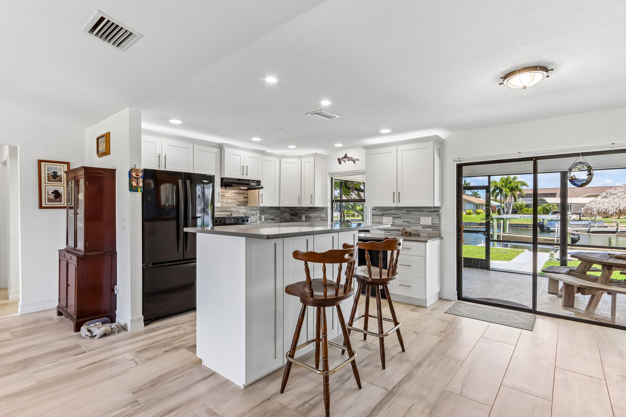 SW 37th St-S2604-009.jpg