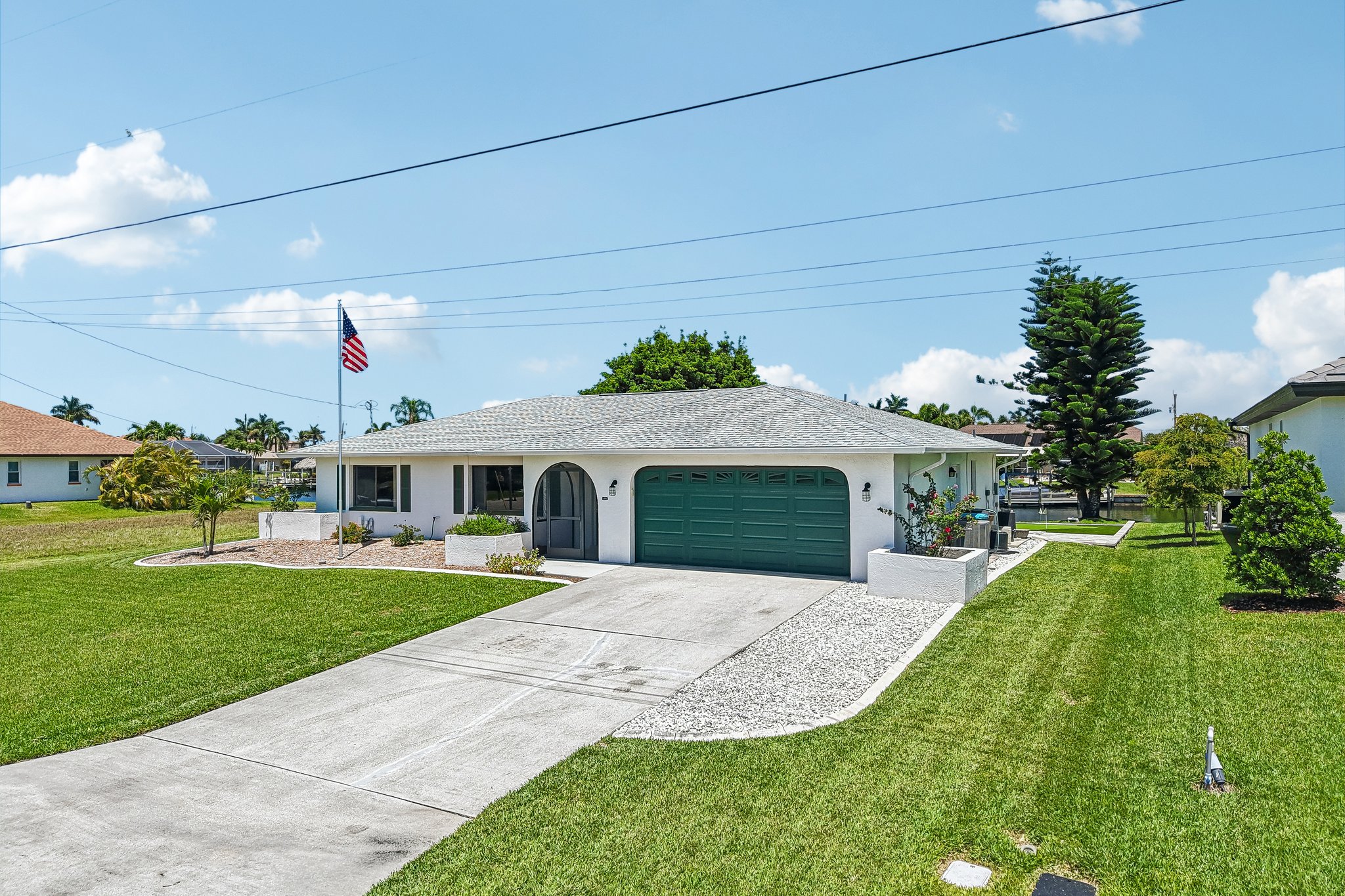 SW 37th St-S2604-037.jpg