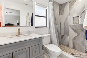 SW 37th St-S2604-015.jpg