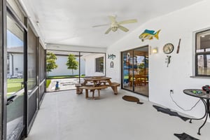 SW 37th St-S2604-021.jpg