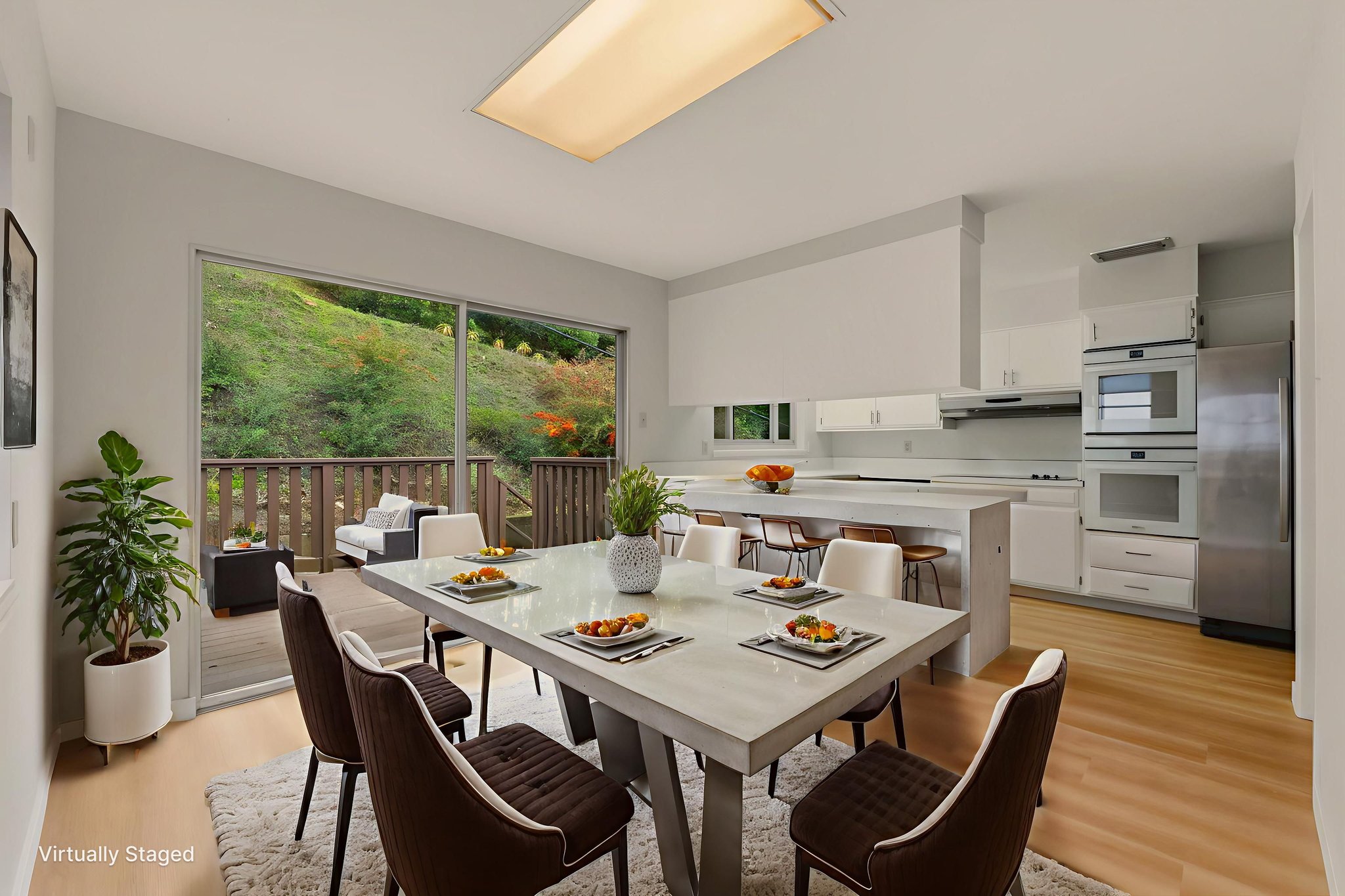 DSC05829-topaz-denoise virtually staged.jpeg