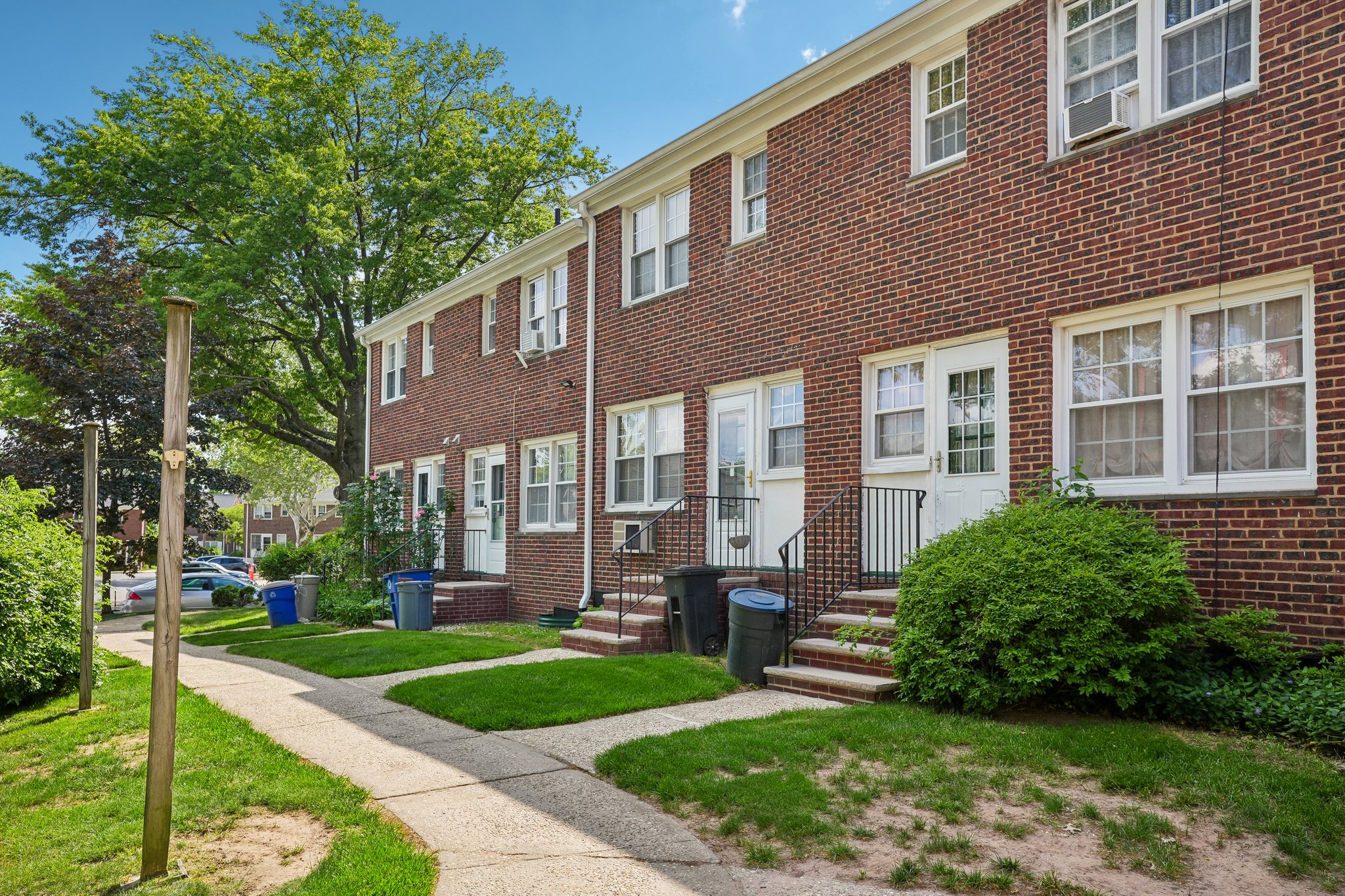 Elmwood Ave-S2105-004.jpg