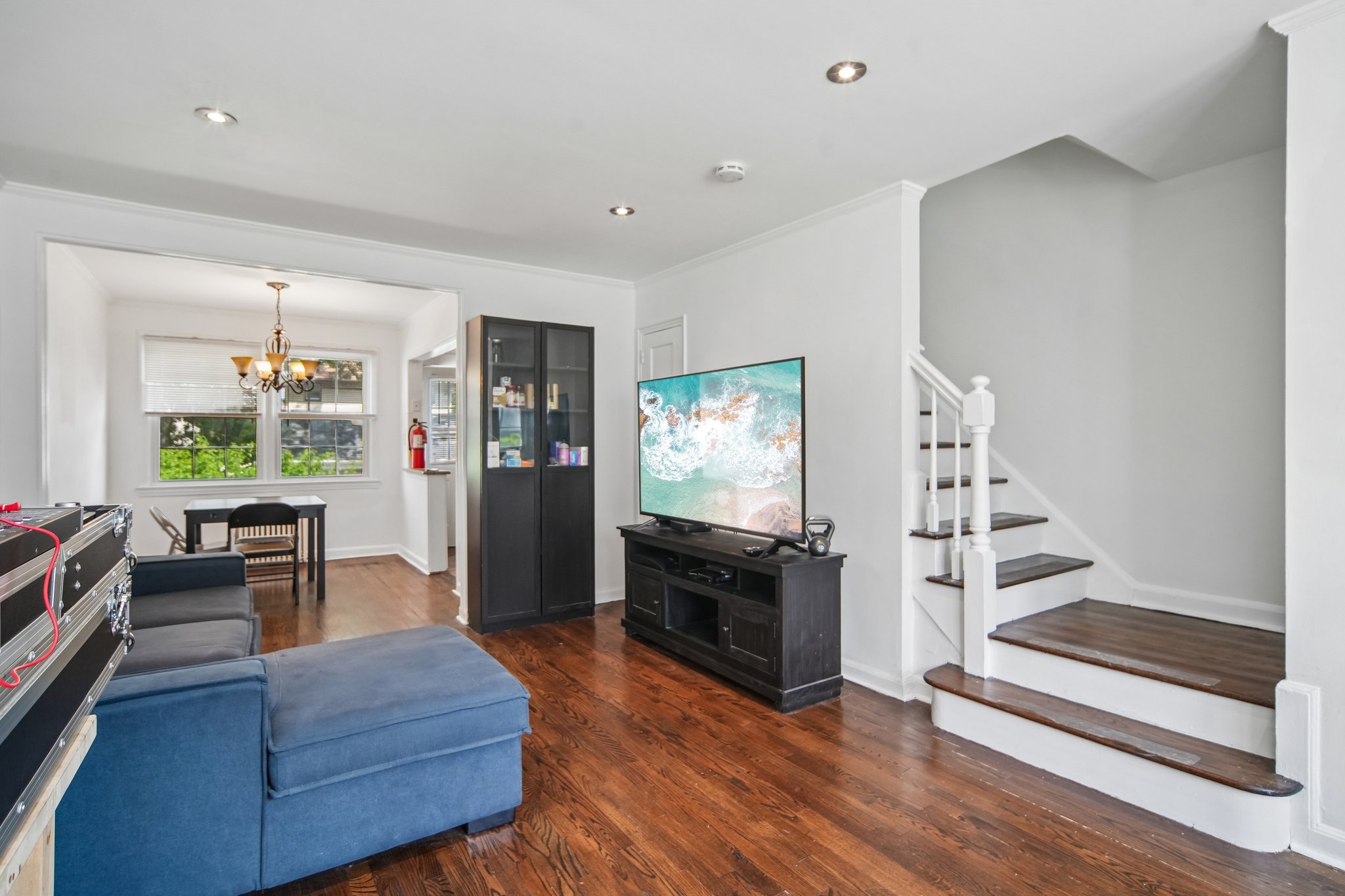 Elmwood Ave-S2105-008.jpg