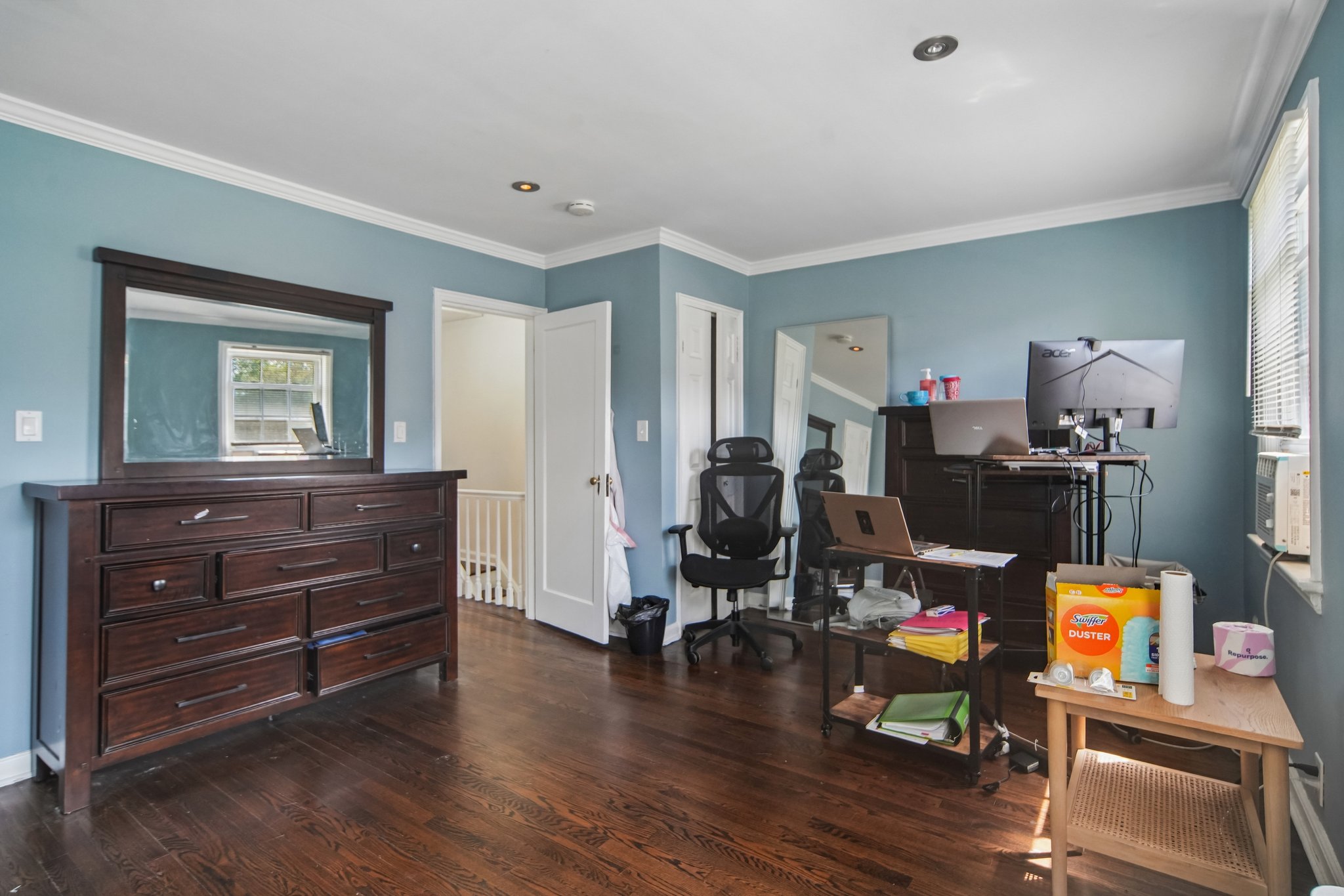 Elmwood Ave-S2105-015.jpg