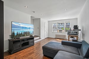 Elmwood Ave-S2105-006.jpg
