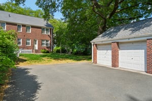 Elmwood Ave-S2105-022.jpg