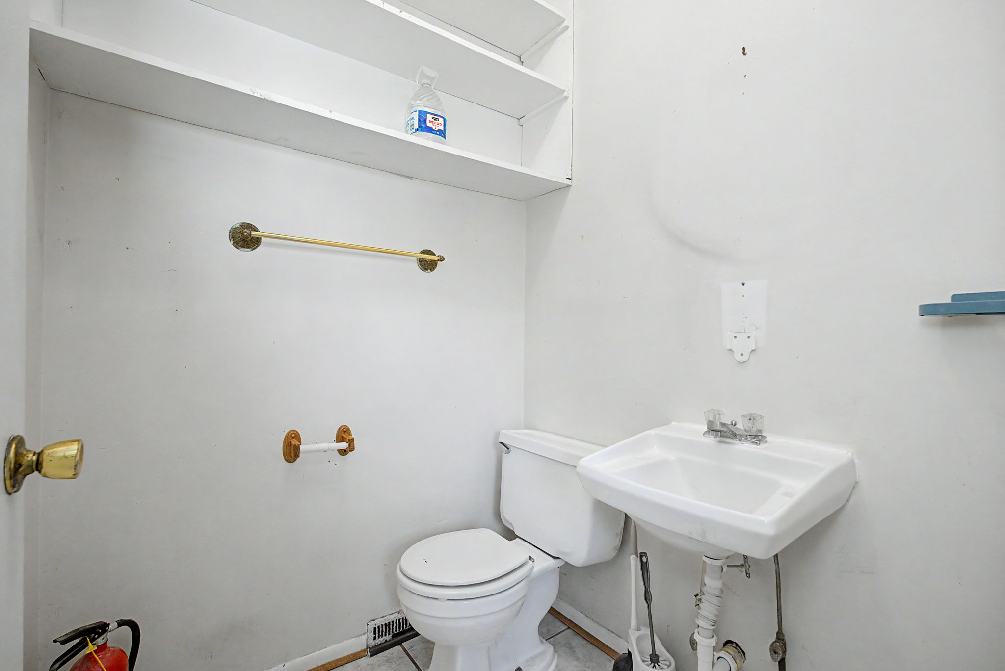  Photo 23