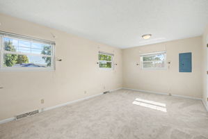  Photo 35