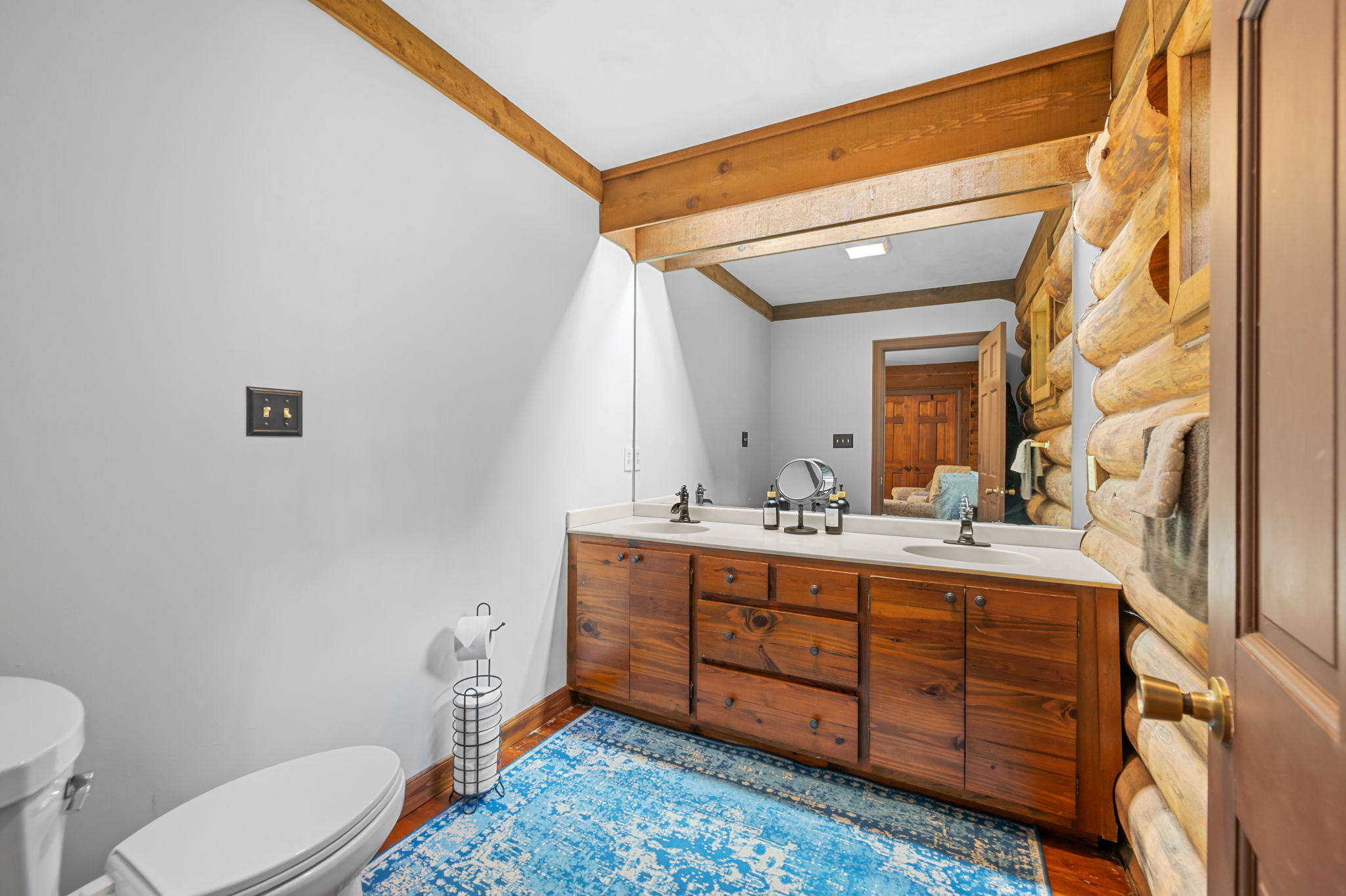  Photo 35