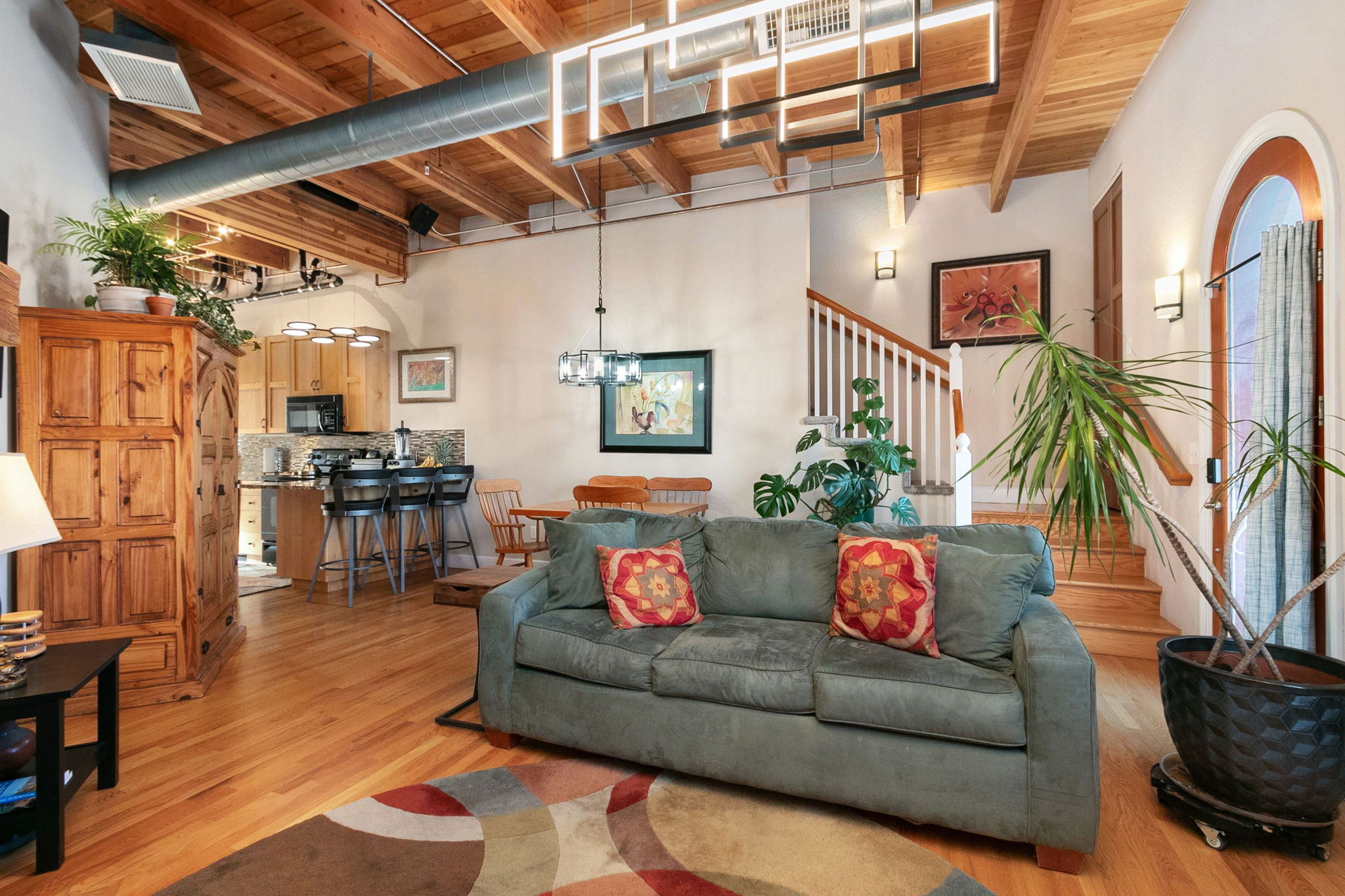 Open wood beam ceiling