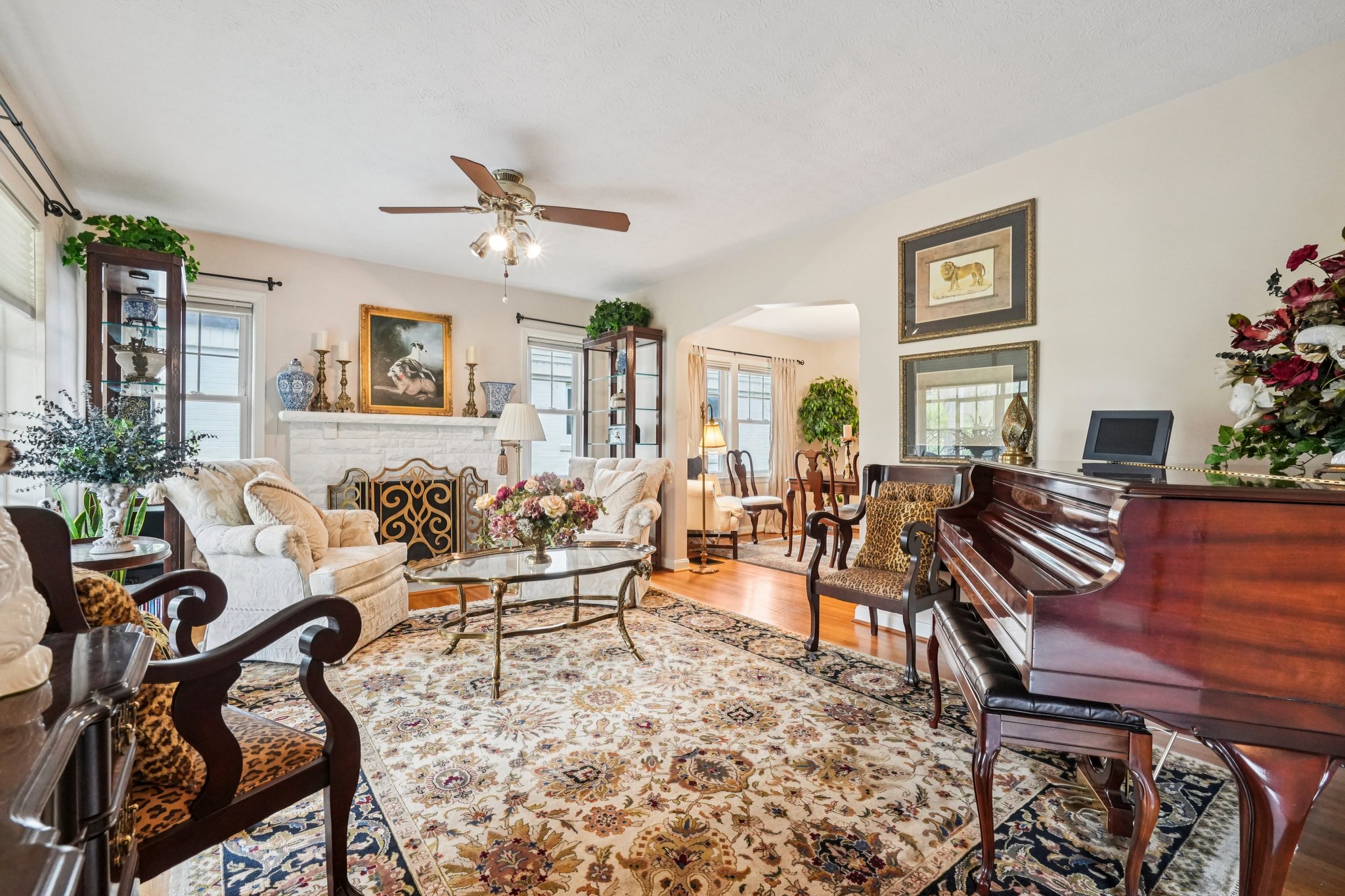 W Westfield Blvd-S0304-011.jpg