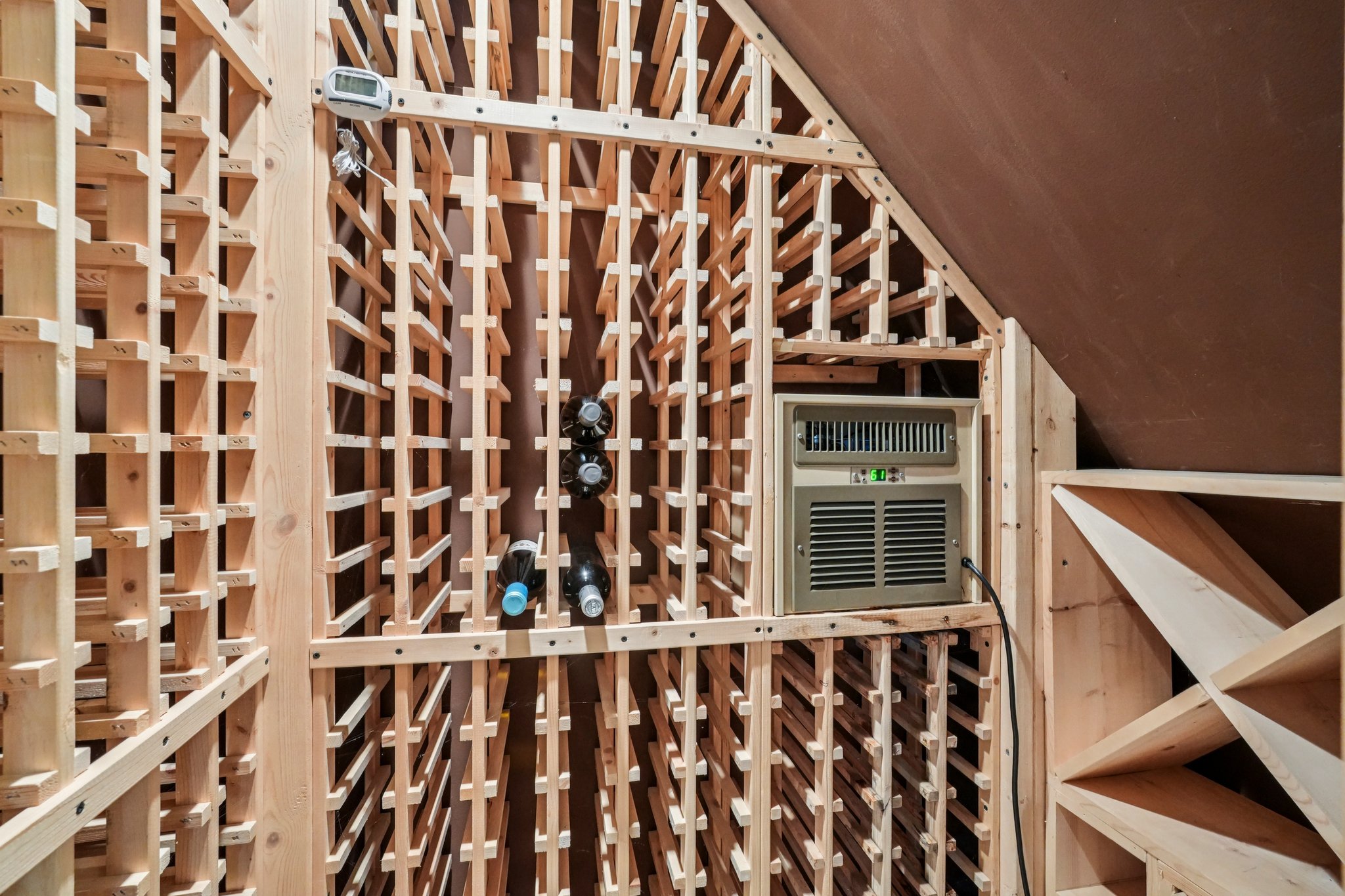 W Westfield Blvd-S0304-044.jpg