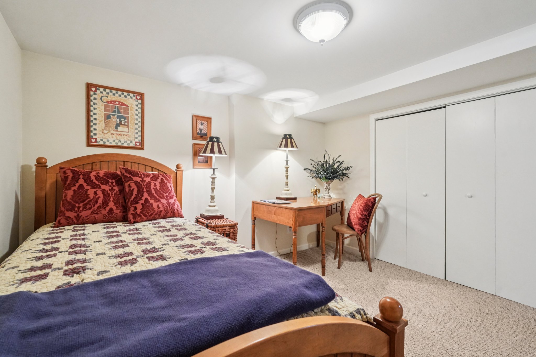 W Westfield Blvd-S0304-053.jpg