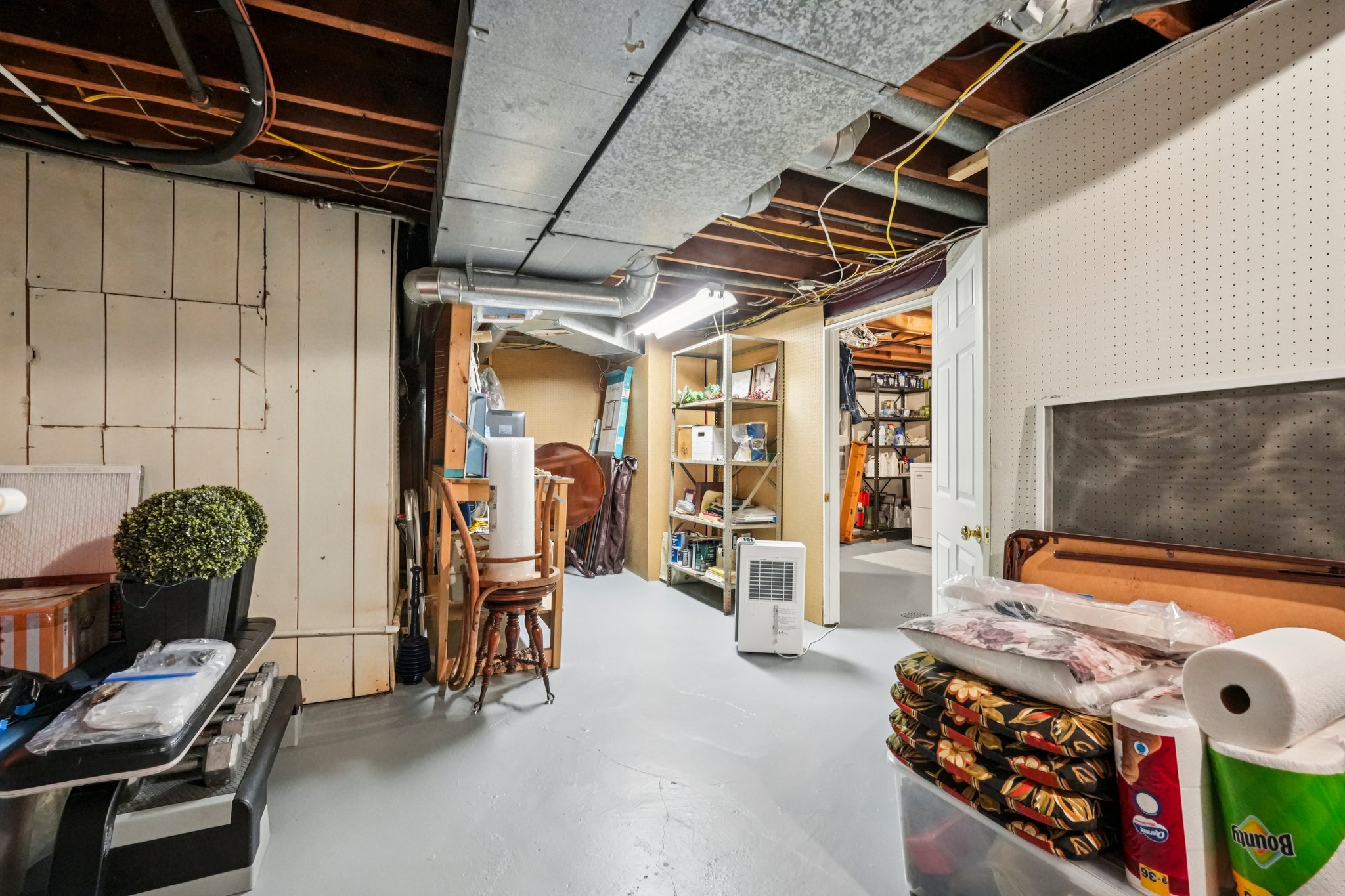 W Westfield Blvd-S0304-055.jpg