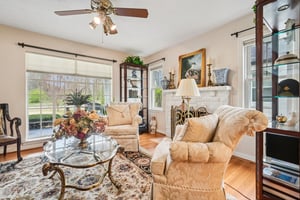 W Westfield Blvd-S0304-009.jpg