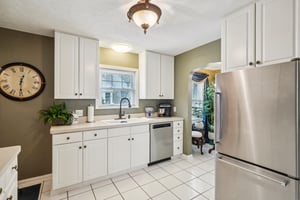 W Westfield Blvd-S0304-021.jpg