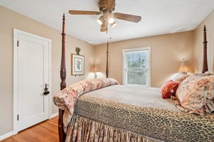 W Westfield Blvd-S0304-036.jpg