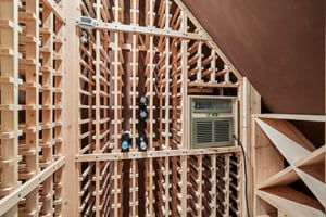 W Westfield Blvd-S0304-044.jpg