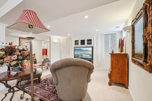 W Westfield Blvd-S0304-045.jpg