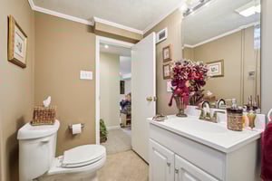 W Westfield Blvd-S0304-047.jpg