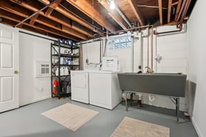 W Westfield Blvd-S0304-051.jpg