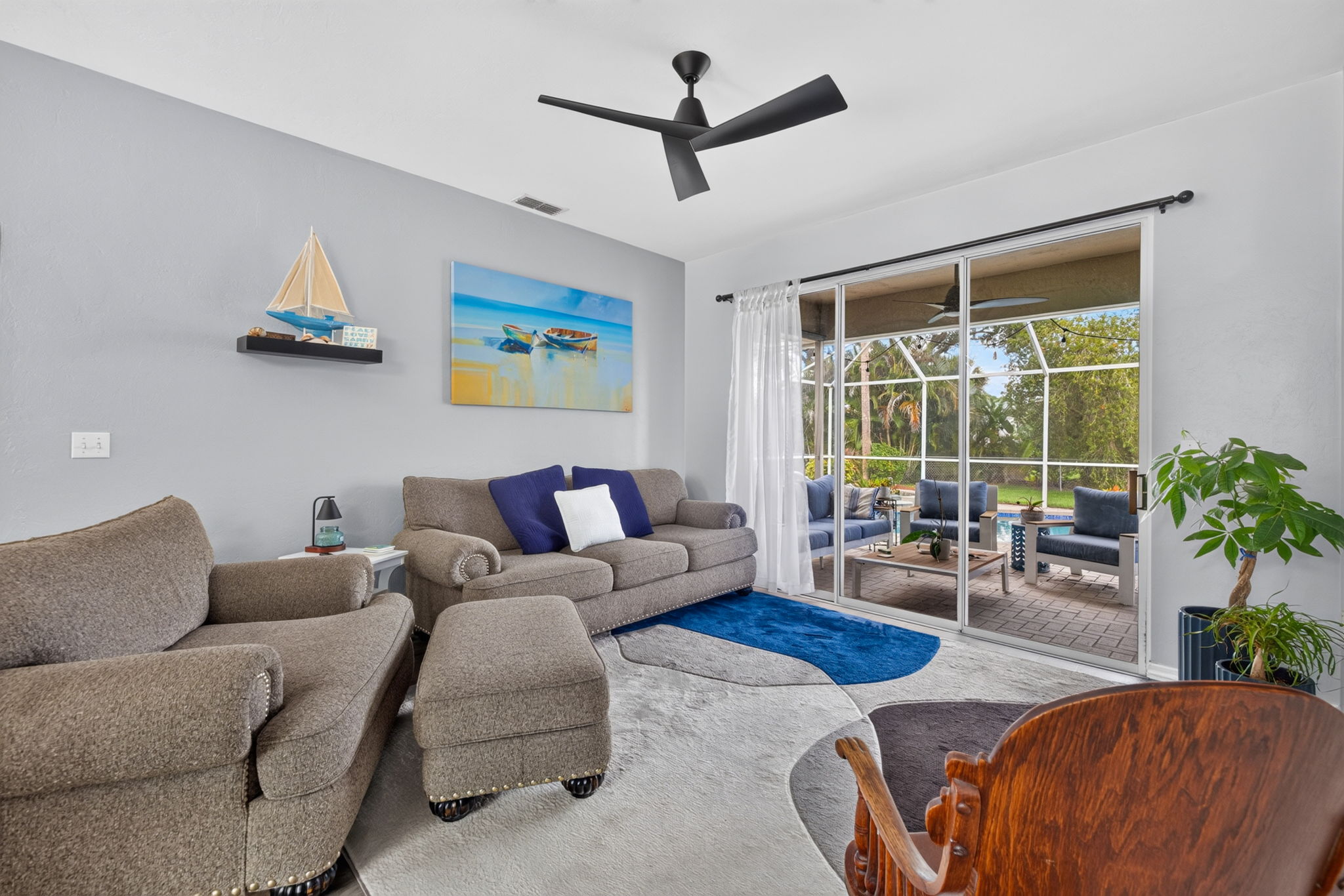 Living Room 1 of 3