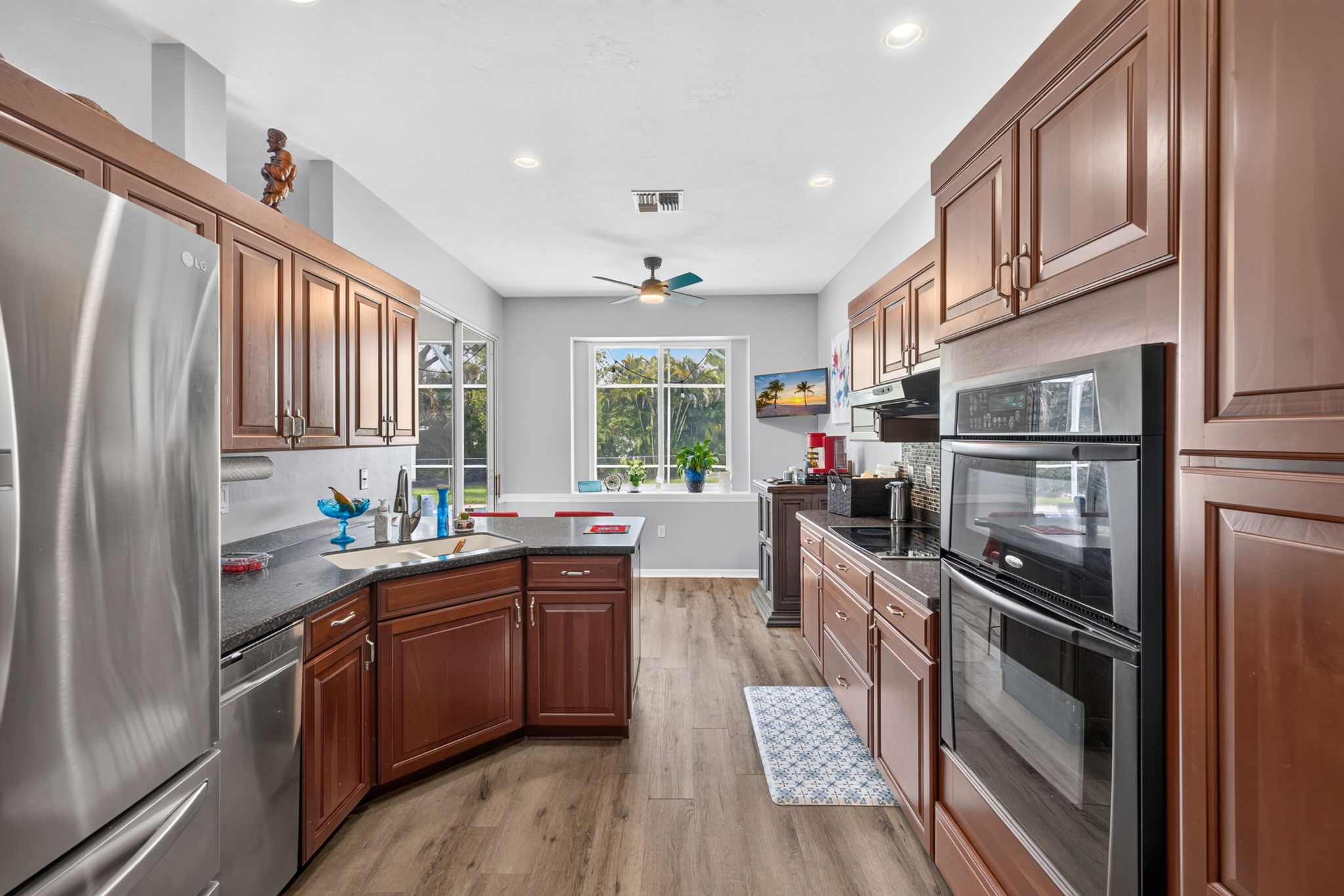 Kitchen 4 of 4