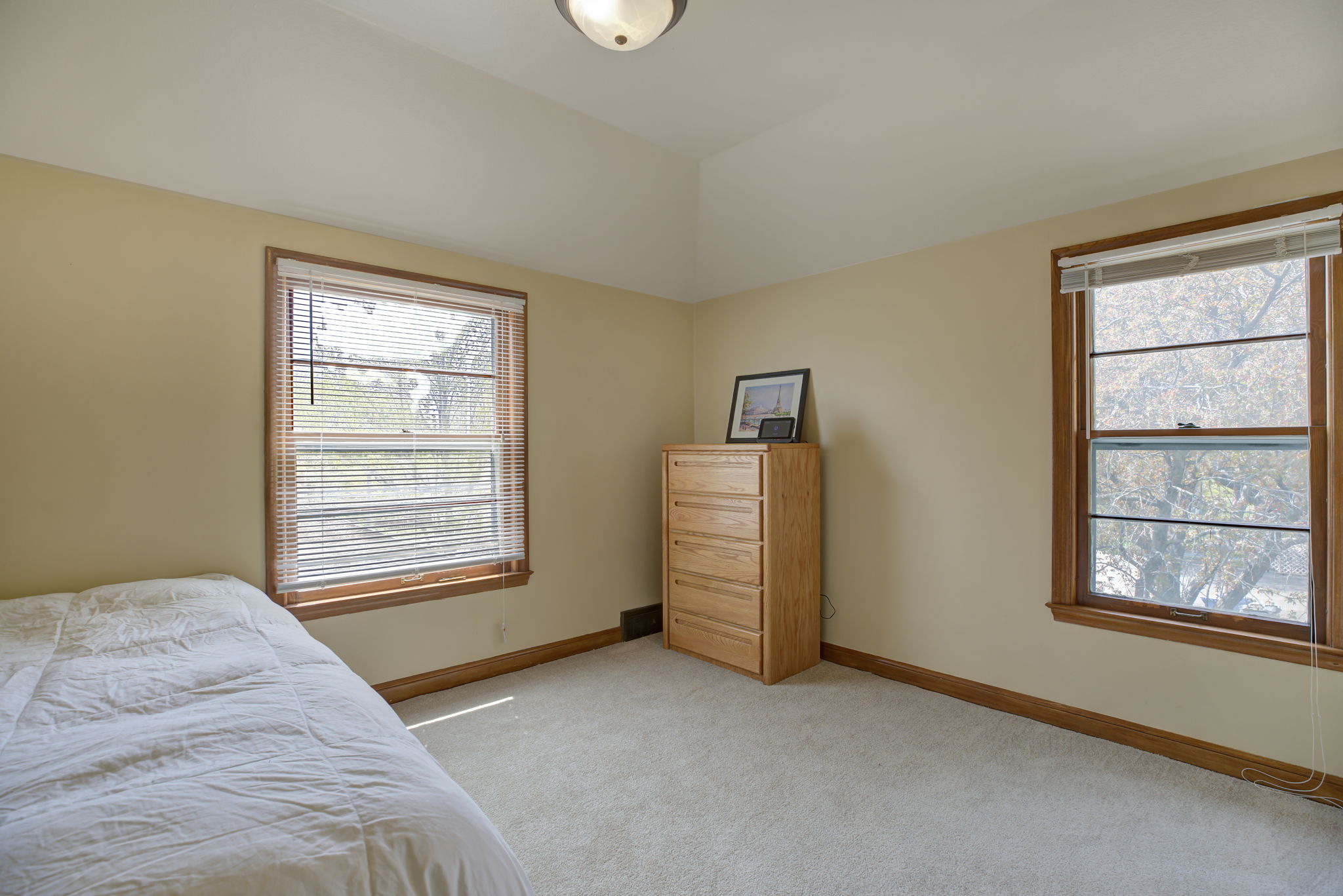  2611 N Thomas Ave, Minneapolis, MN 55411, US Photo 10